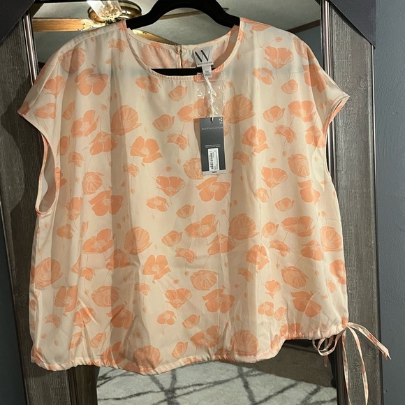 NWT silky short sleeve blouse - Picture 1 of 9